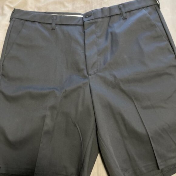 Aramark Flat Front Work Shorts - Picture 1 of 7